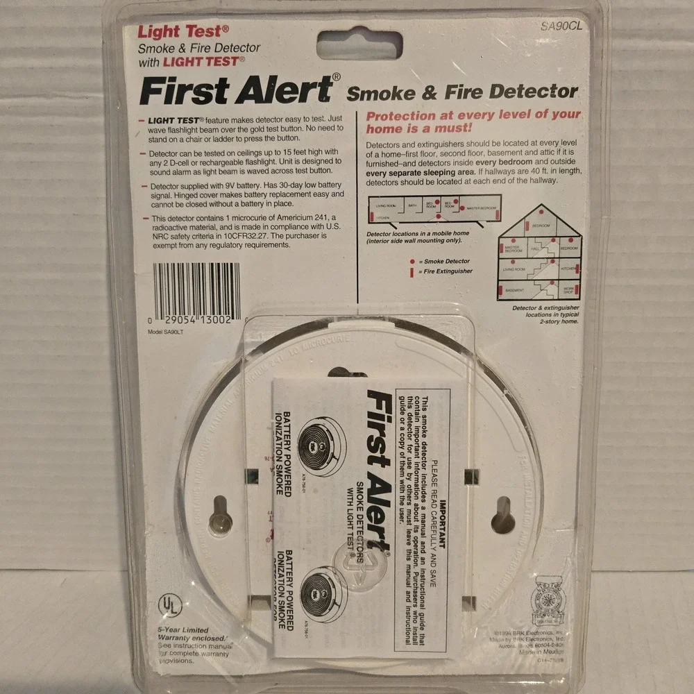 First Alert Smoke Detector Flashlight test Kitchen 5‎ year Alarm Life NIP